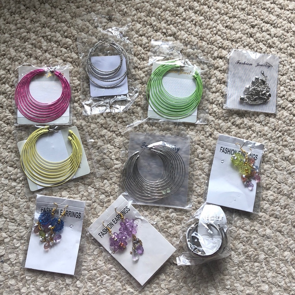 New Assorted Jewelry  10 piece Bundle
